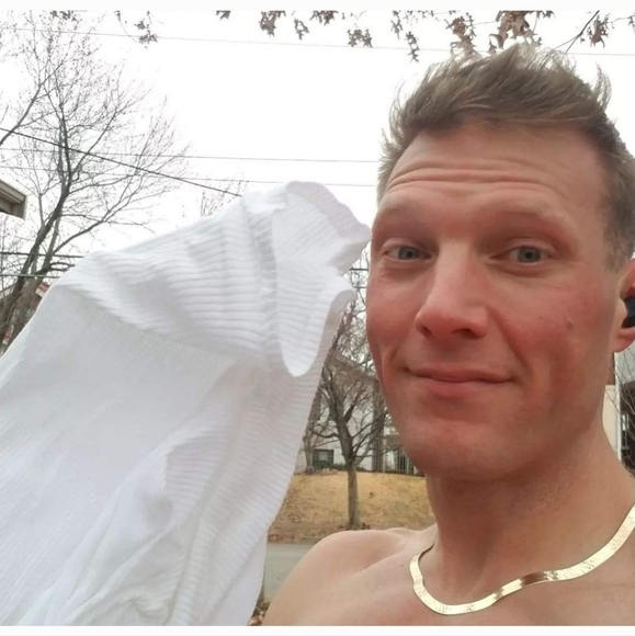 Meet your Posher, Max - Picture 1 of 2